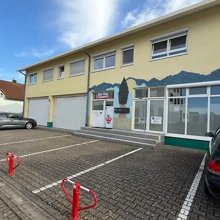 아파트호텔 Hayat & 3*