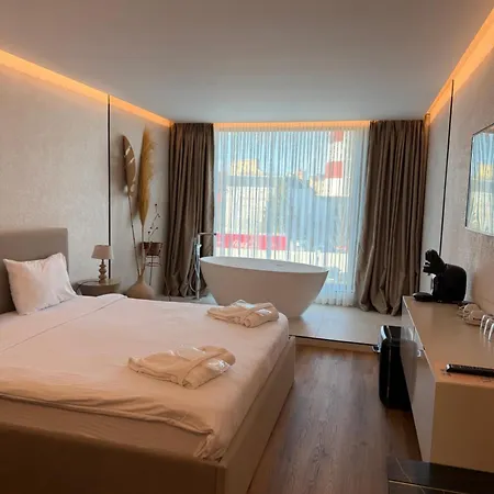 Hayat &